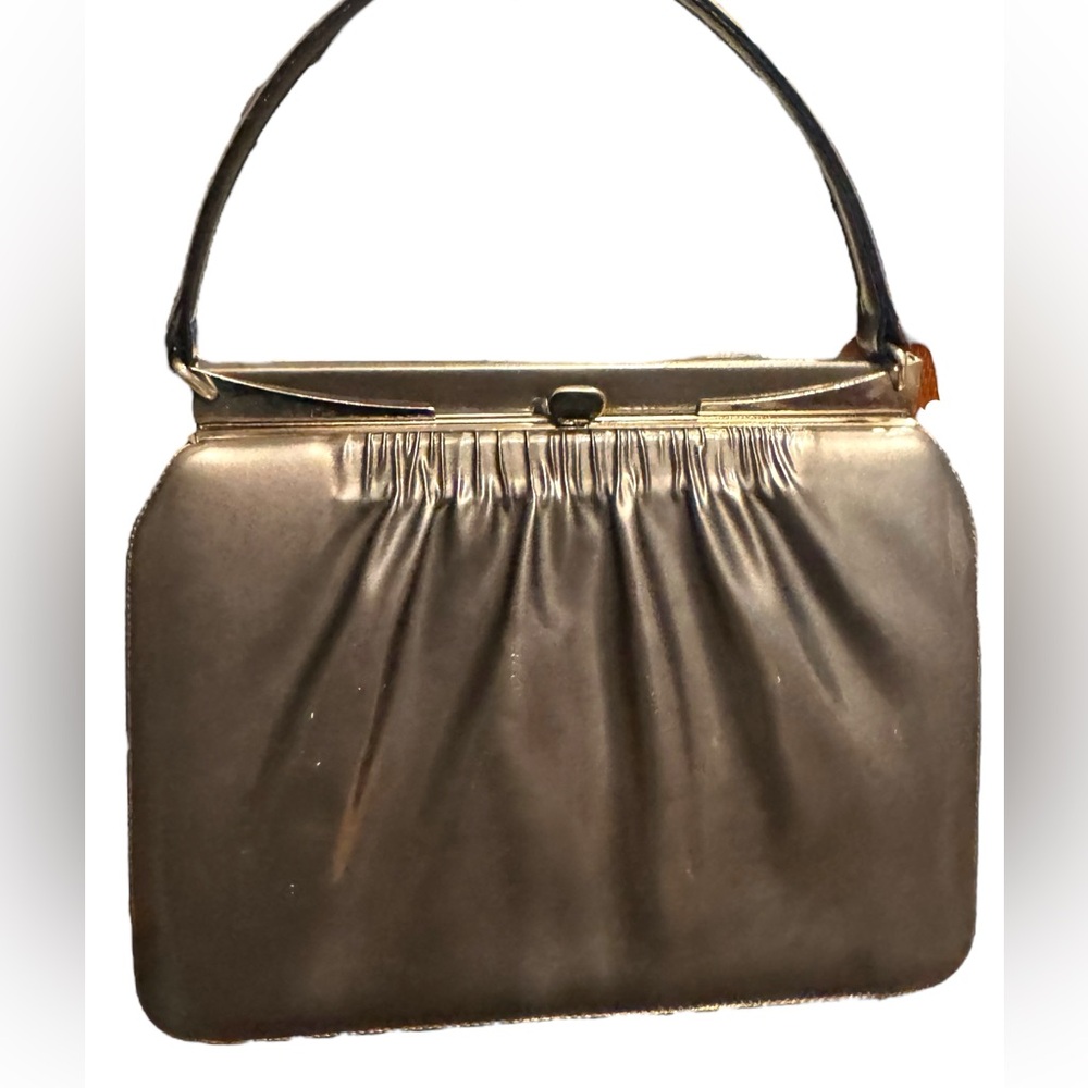 Elegant 1960s John Hart Silver & Black Jackie O style Women's Handbag Kiss Lock